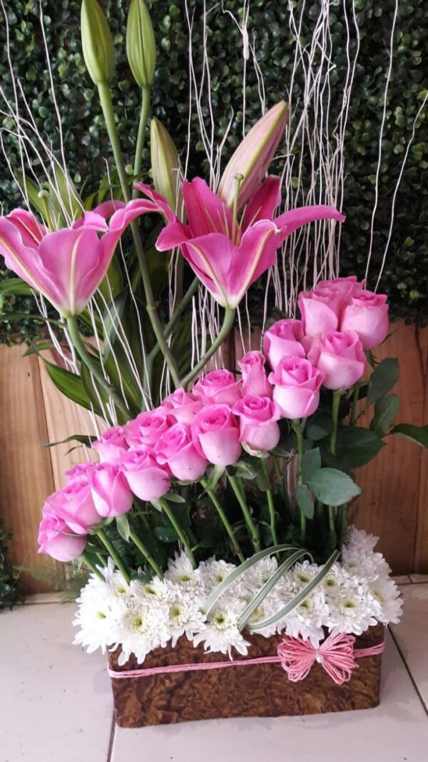 diseño en rosas fucsias