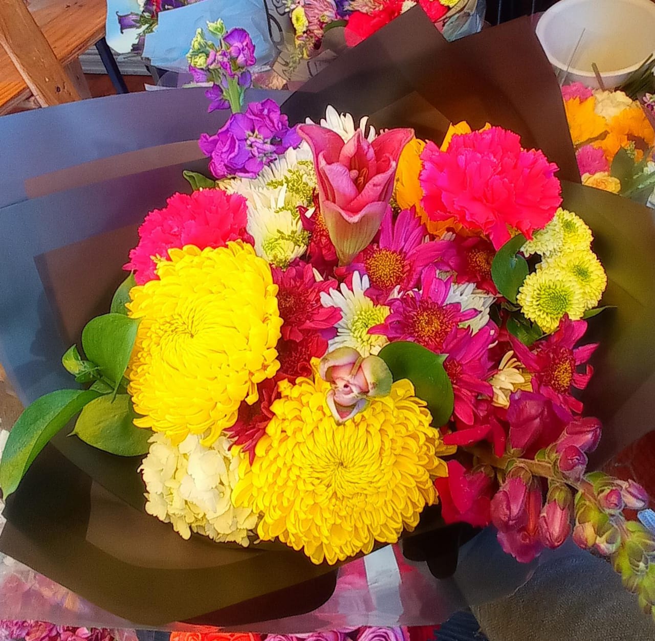 “Energía Viva – Ramo de flores mixtas coloridas”
