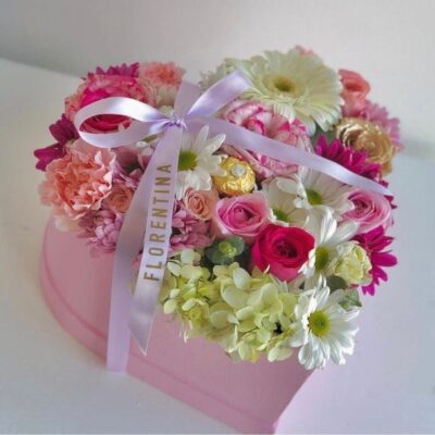 Caja Floral Rosada “Dulce Encanto”