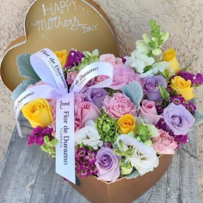 Caja Floral “Corazón de Mamá”