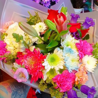 Ramo Floral “Arcoíris en Flor”