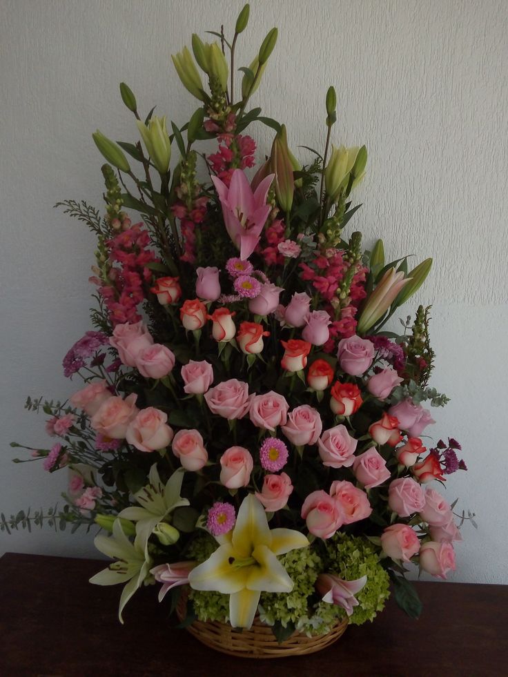 Arreglo Floral “Jardín de Amor”