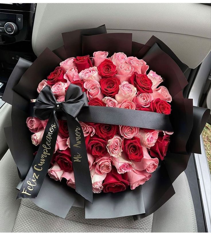 🖤🌹 Bouquet “Amor de Lujo” – Taller Floral