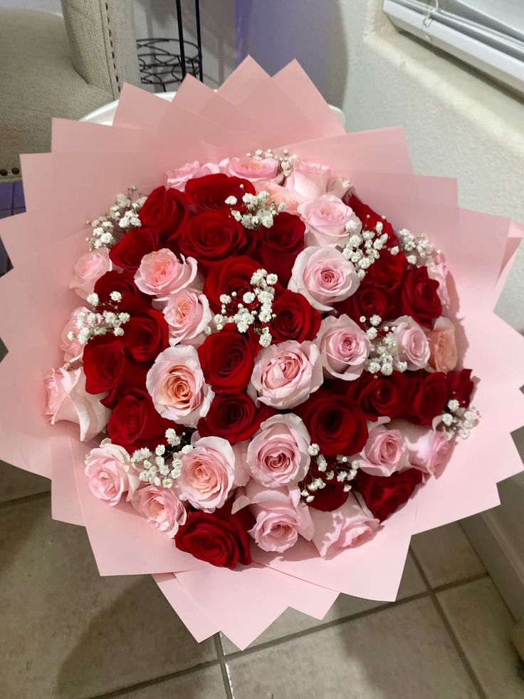 🌹 Bouquet “Romance Eterno” – Taller Floral