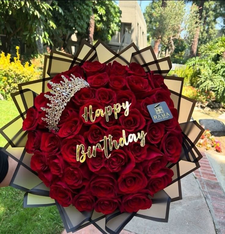 👑❤️ Bouquet “Royal Birthday” – Taller Floral