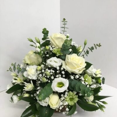 Ramo de rosas blancas I
